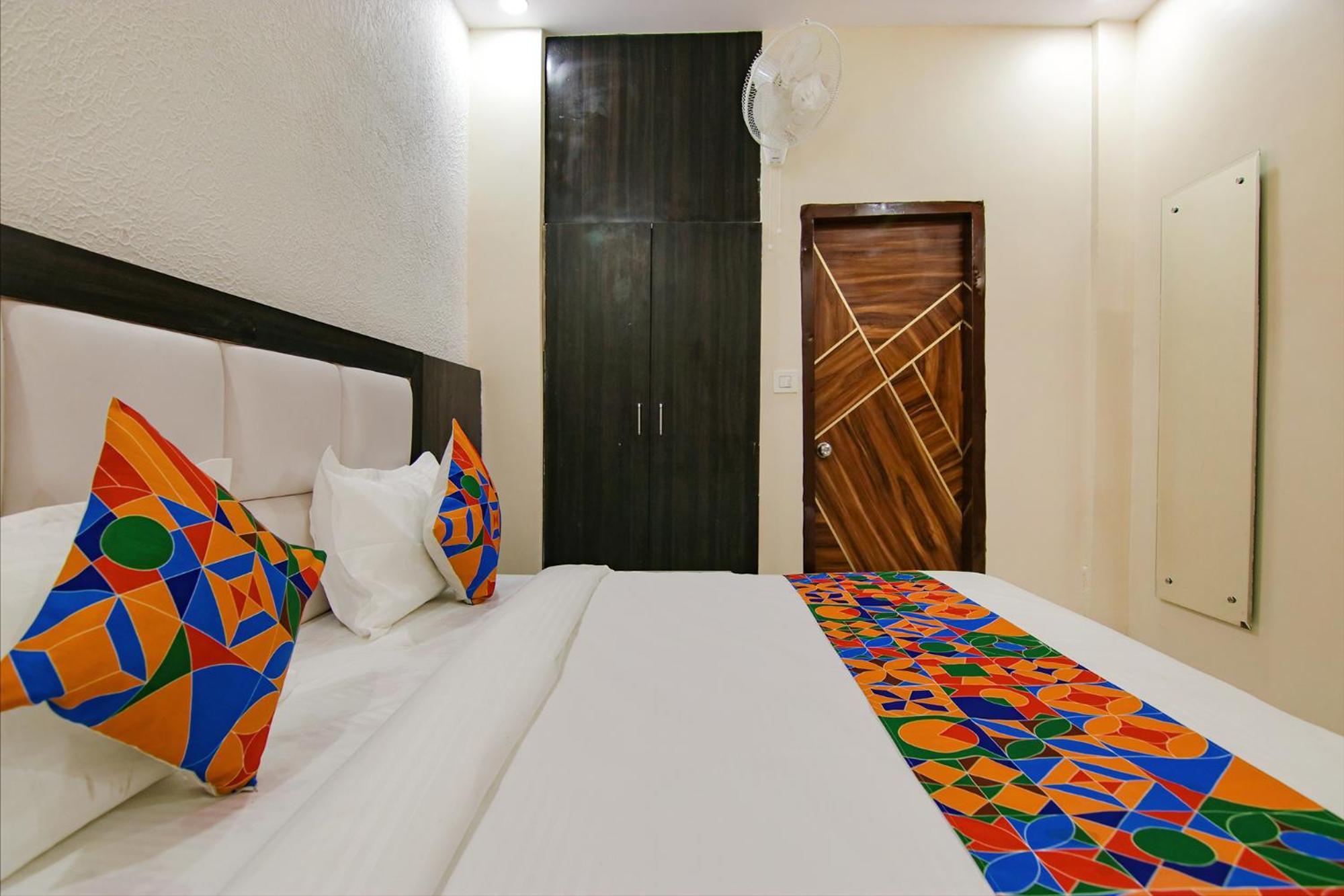 Fabhotel Palm Plaza Zirakpur Esterno foto