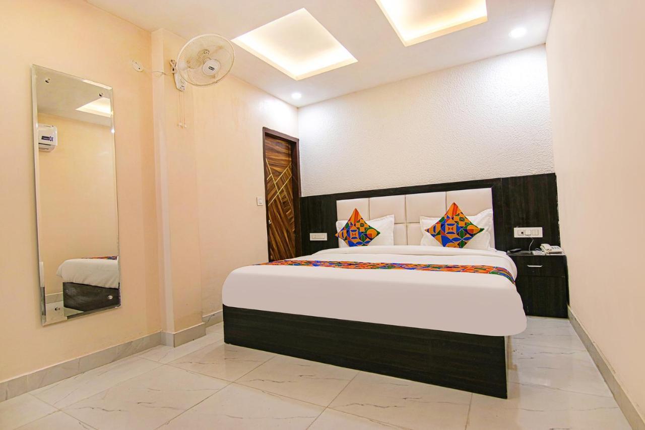 Fabhotel Palm Plaza Zirakpur Esterno foto
